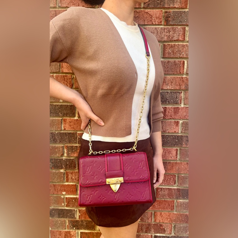 🌸♥️🌸 Breathtaking Louis Vuitton Saint Sulpice with Dust Bag and COA 🌸♥️🌸